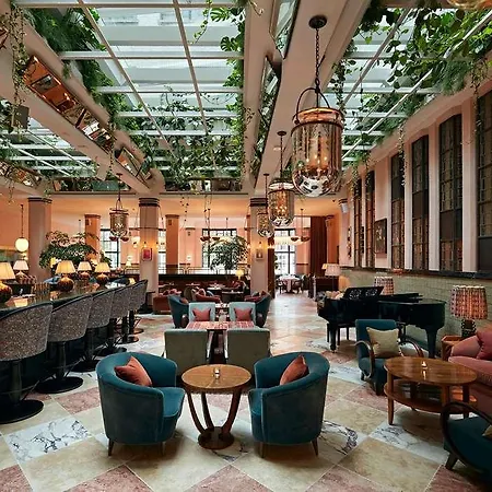 Soho House Hotel *
